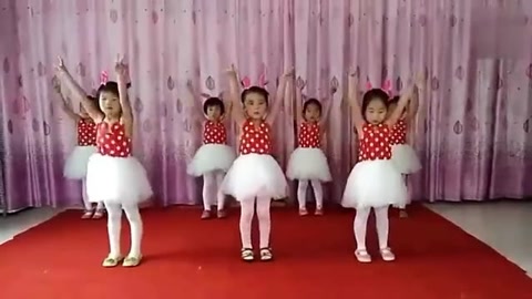 儿童版舞蹈小苹果视频儿童舞蹈小苹果视频播放