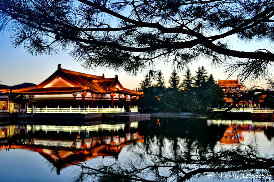 大唐芙蓉园灯展百图集【严建设】 今夜月明星稀，却好观灯<strongalt=