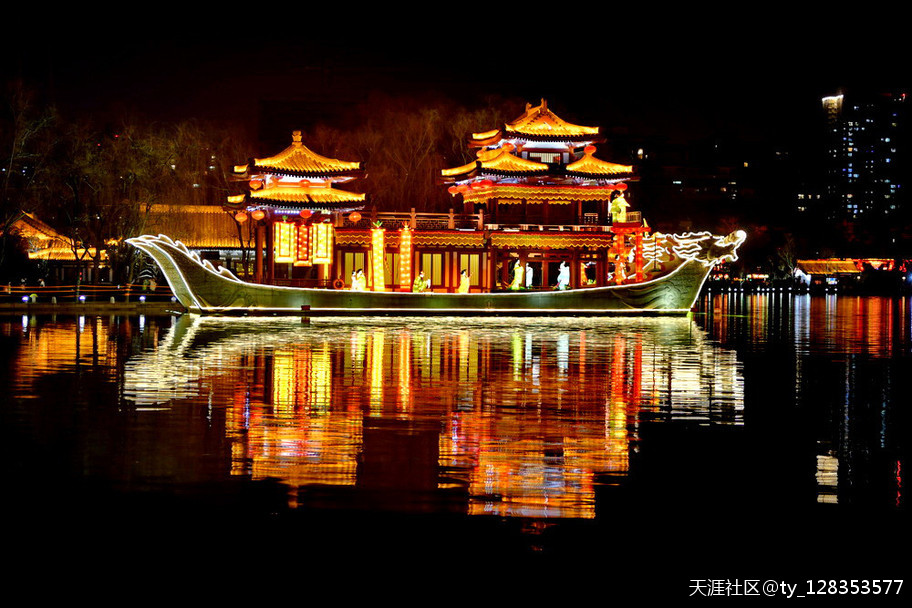大唐芙蓉园灯展百图集【严建设】 今夜月明星稀，却好观灯<strongalt=