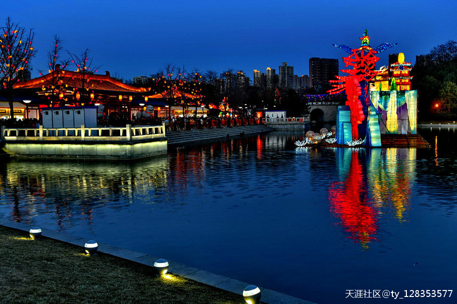 大唐芙蓉园灯展百图集【严建设】 今夜月明星稀，却好观灯<strongalt=