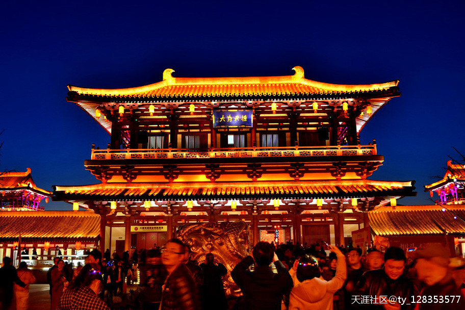 大唐芙蓉园灯展百图集【严建设】 今夜月明星稀，却好观灯<strongalt=