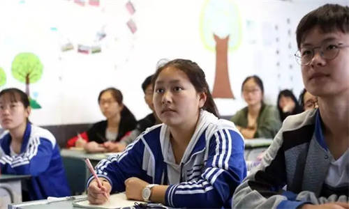 摘苹果怎么读英文语音版:初中英语成绩不好怎么提高？附真实经历