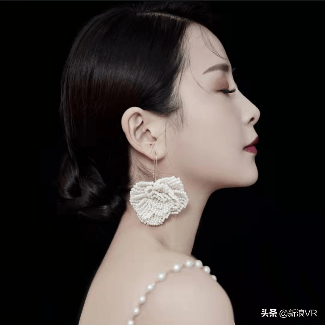 可可公主下载苹果版
:童颜和质感声线的完美结合 陌陌徐公主版“可可托海”太精彩-第2张图片-亚星国际官网