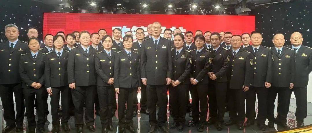 人人图片直播 苹果版:“阳光市监” | 3·15消费维权系列报道①：市市场监管局组织人员参加《政策导航》直播节目-第2张图片-亚星国际官网