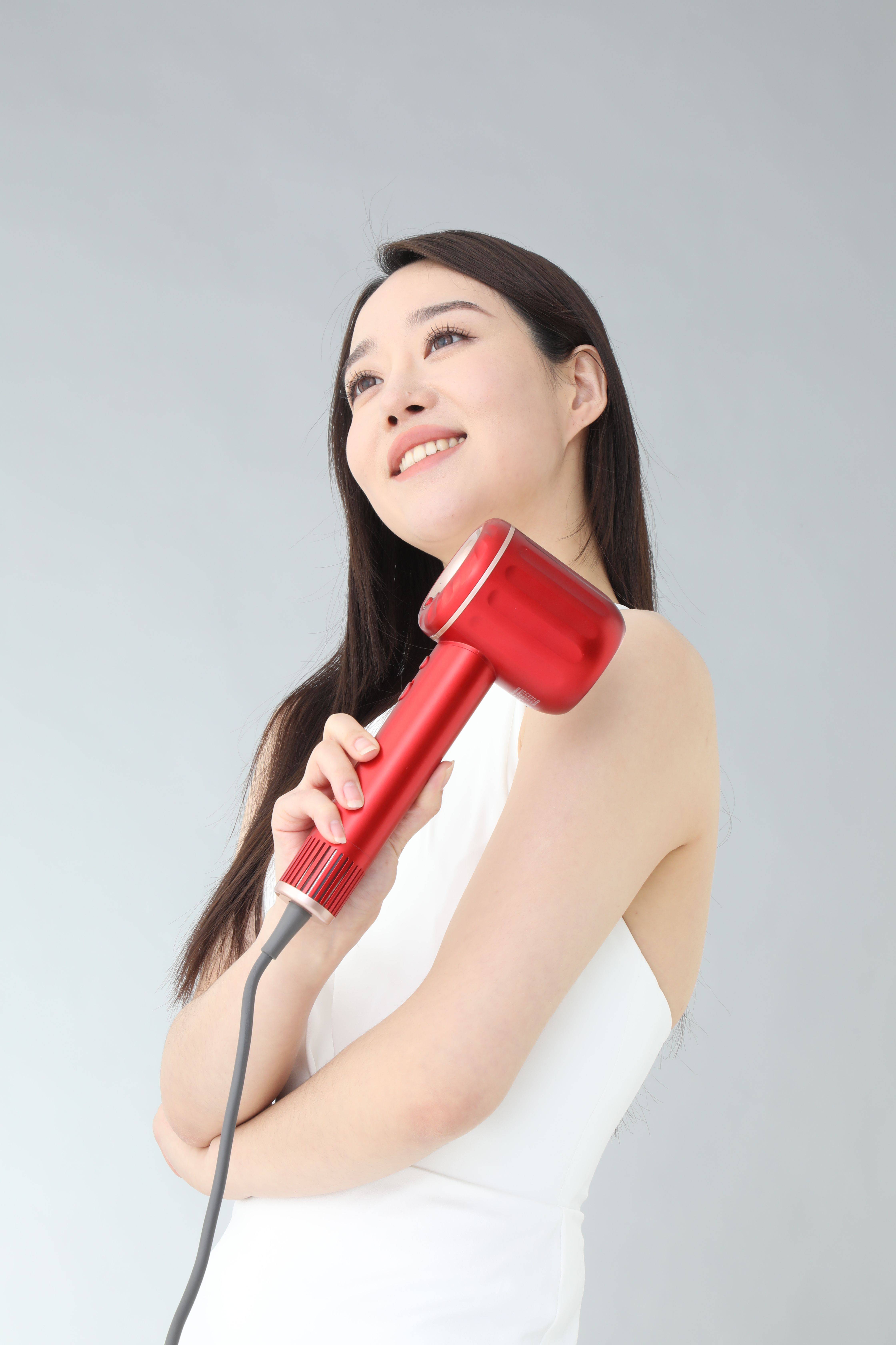 手机音乐播放器:独特造型！创意设计吹风机，让你的生活更加有趣！