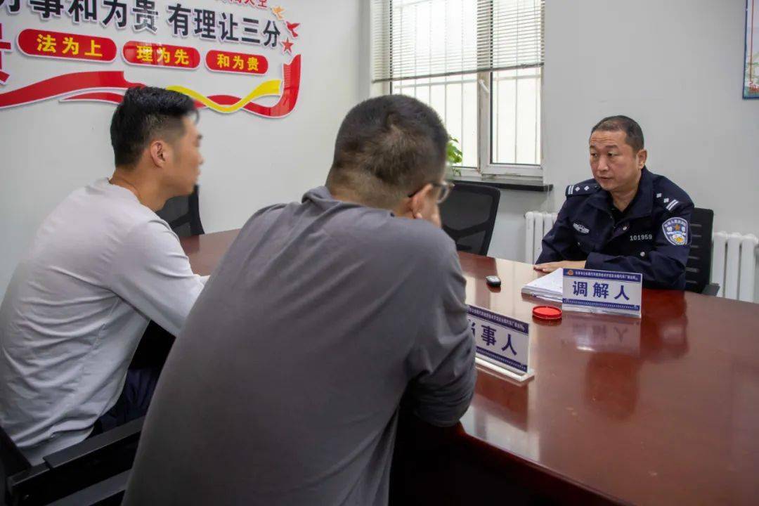 从“下社区”到“在社区 ”做优社区警务 擦亮群众幸福底色-第2张图片-亚星国际官网