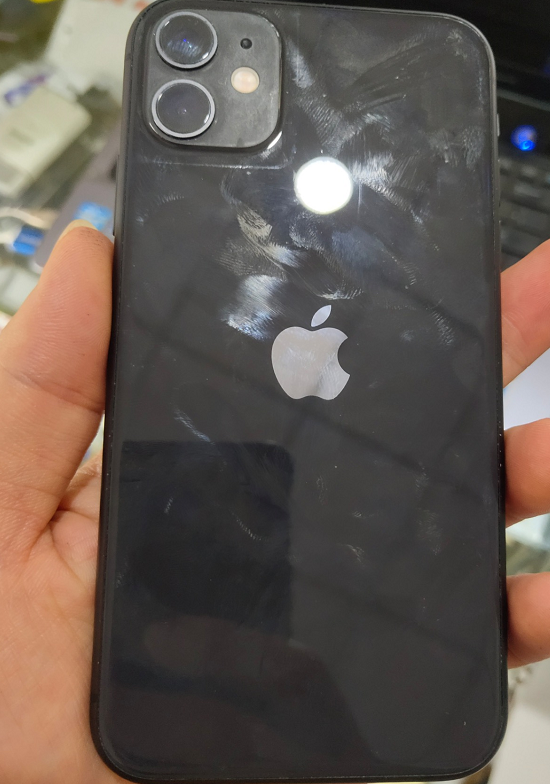 苹果11翻车新闻iphone11黄色-第1张图片-亚星国际官网