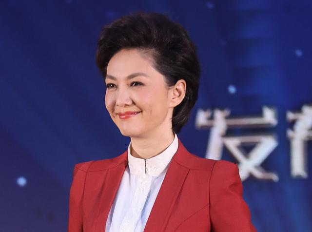 手机版新闻联播主持人新闻联播已经有8名主持人